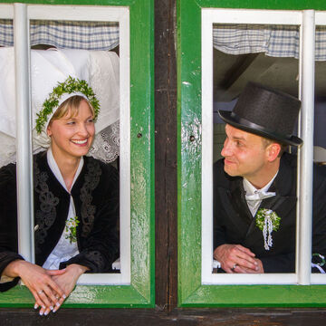 Hochzeitspaar in Tracht ©Peter Becker