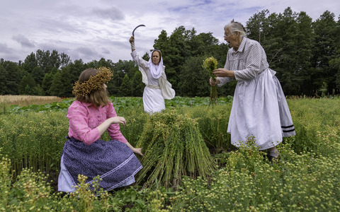 Bäuerin und Mittagsfrau ©Peter Becker