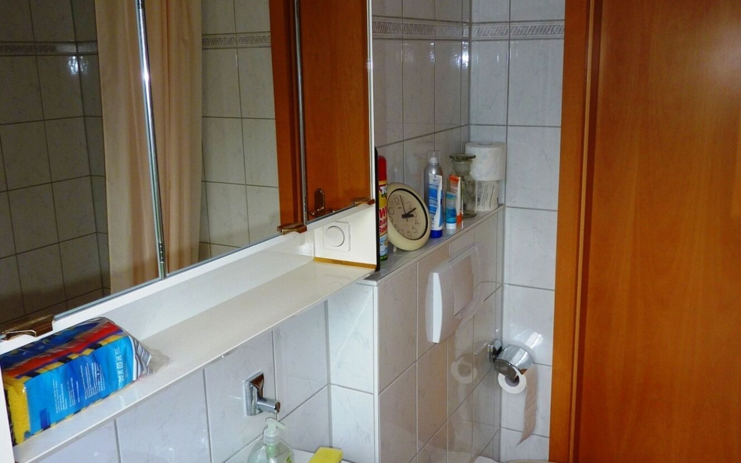 Bad im Nebengebäude