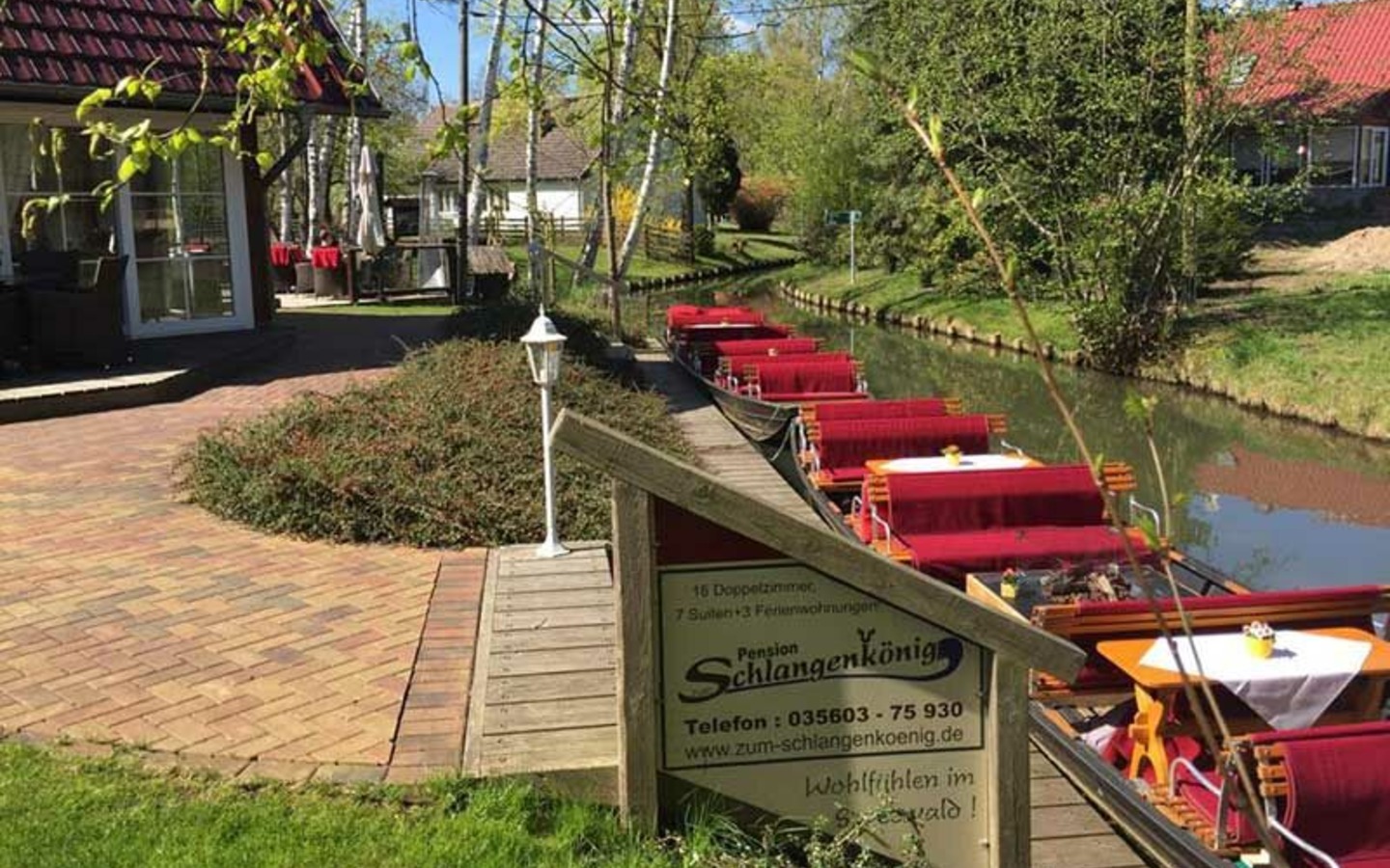 Kahnfahrten Pension Zum Schlangenkönig, Foto: Thomas Petsching, Lizenz: Pension Zum Schlangenkönig