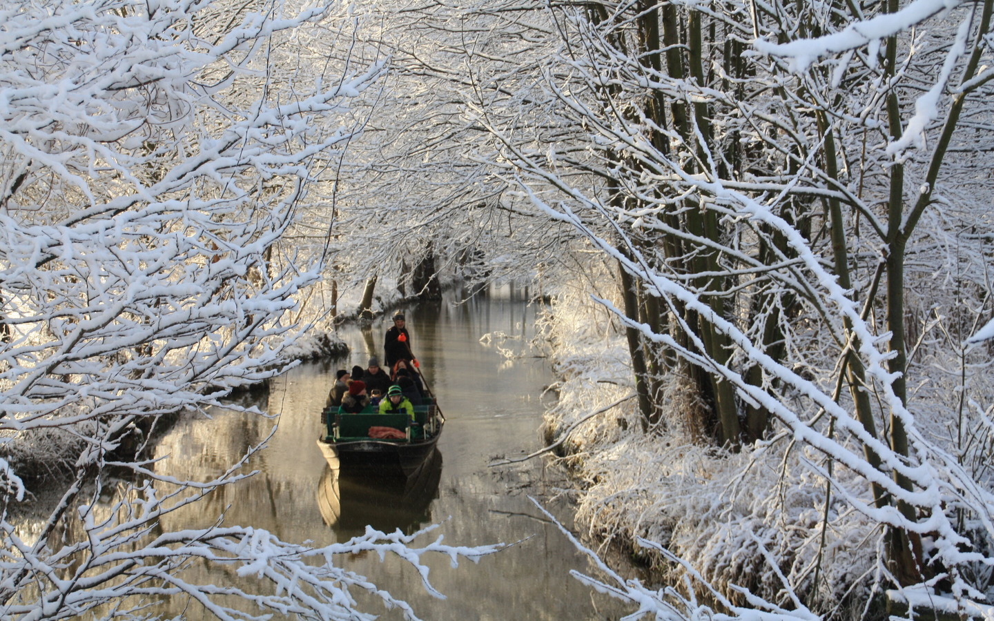 Glühweinkahnfahrt im Spreewald, Foto: Bootshaus am Leineweber, Lizenz: Amt Burg (Spreewald)