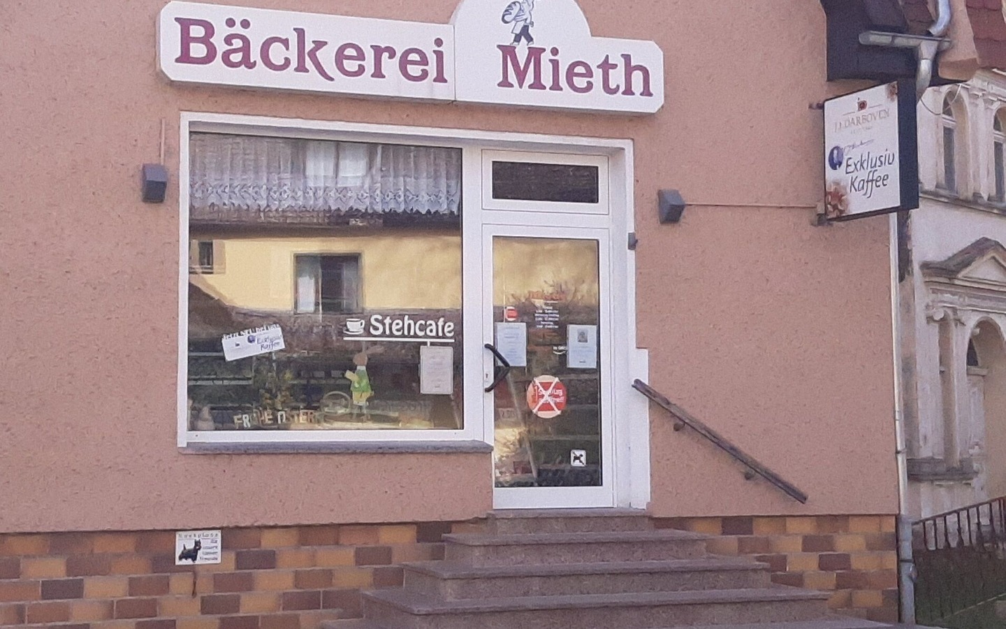 Bäckerei Mieth Stehcafé Außenansicht, Foto: Touristinformation Burg im Spreewald, Lizenz: Amt Burg (Spreewald)
