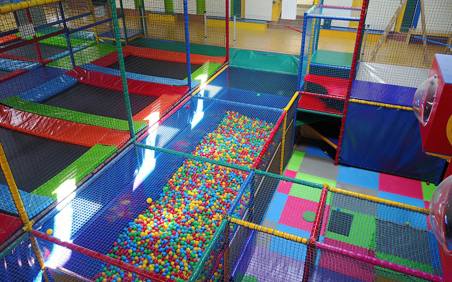 Klettergerüst im PiPaPo, Foto: PiPaPo, Lizenz: PiPaPo