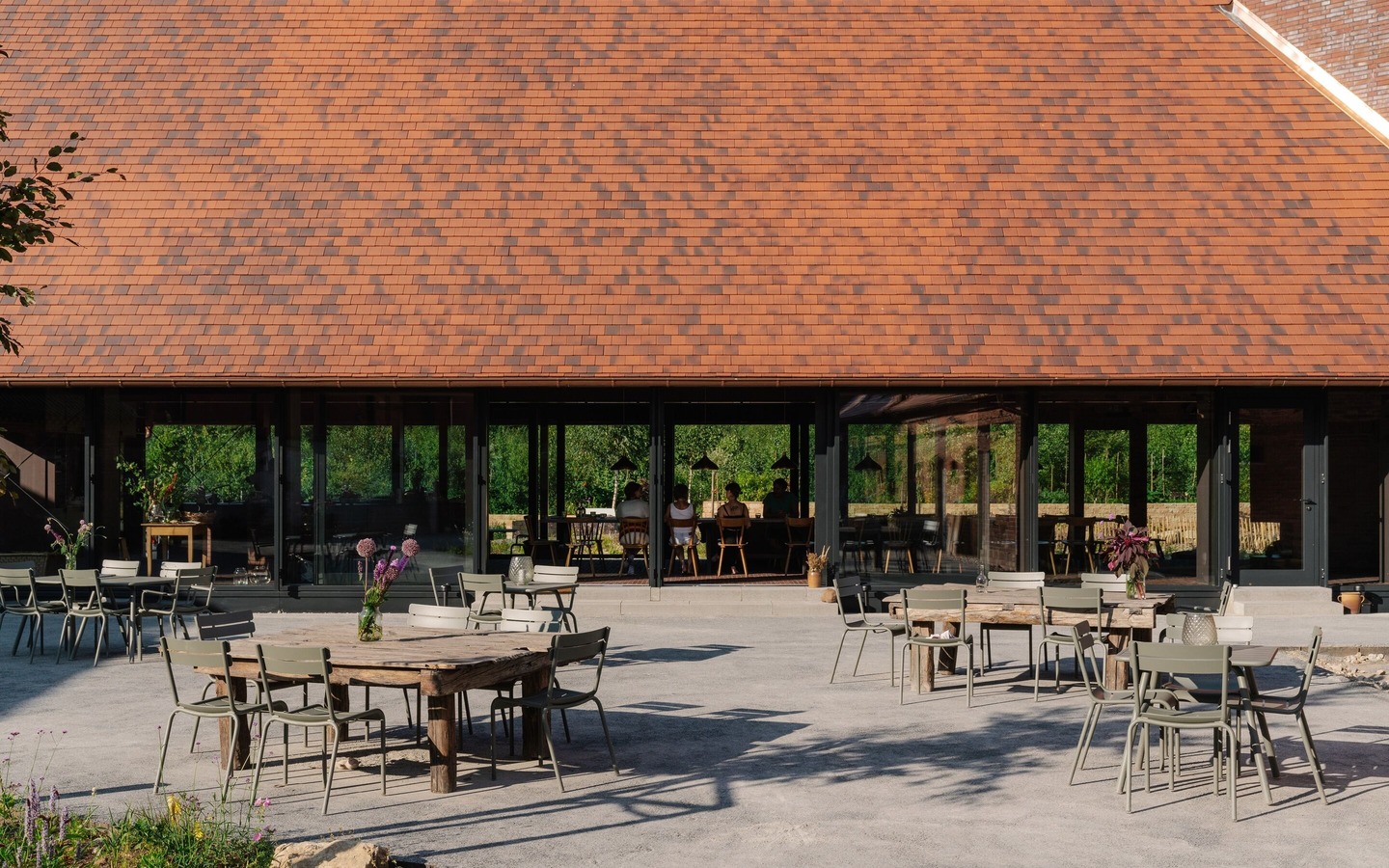 Außenbereich Restaurant, Foto: Tobias König, Lizenz: Michelberger Farm