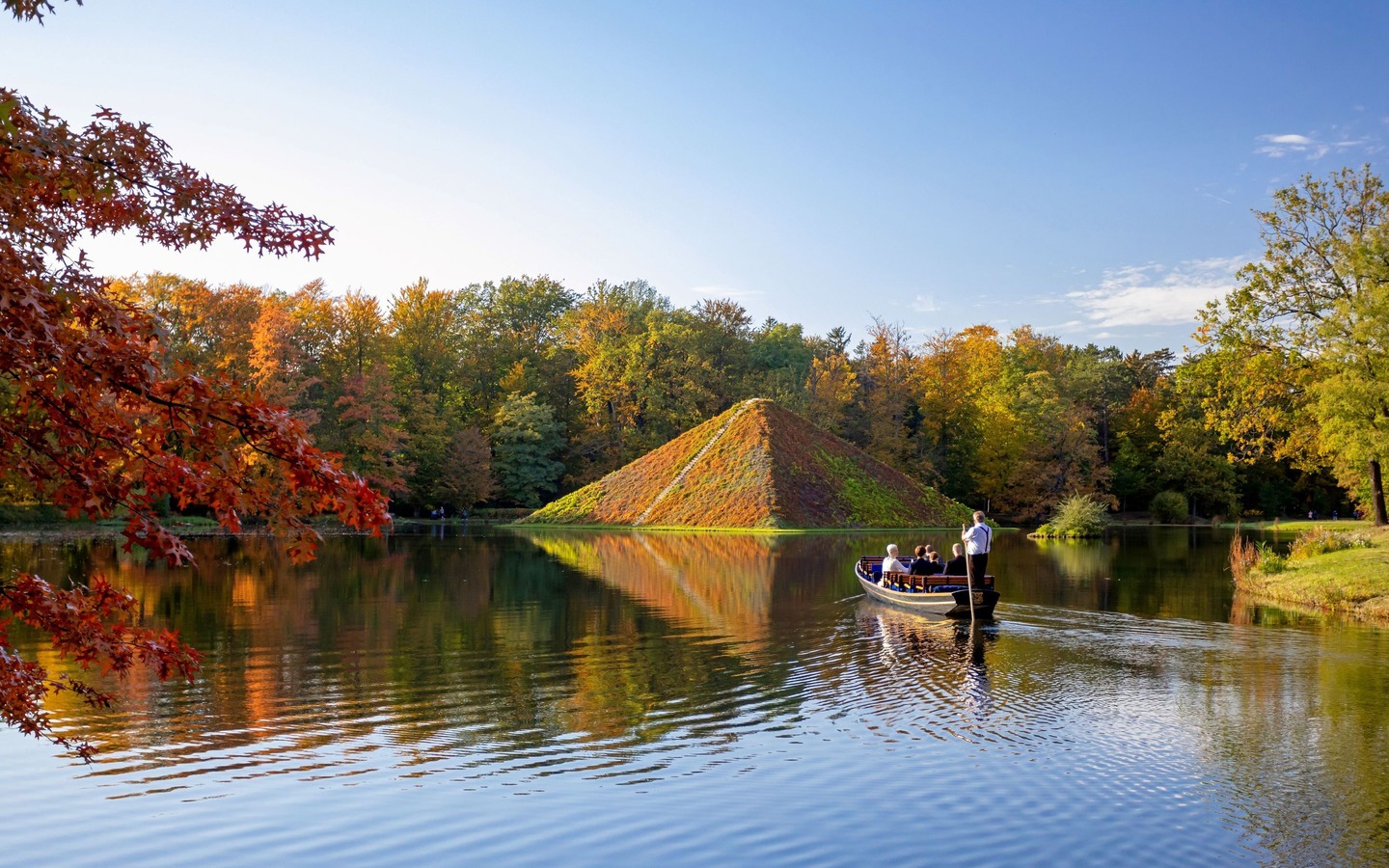 Gondelfahrt im Branitzer Park, Foto: Andreas Franke, Lizenz: Stiftung Fürst Pückler Museum Park & Schloss Branitz
