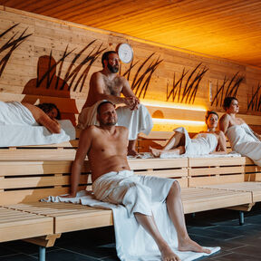 Gäste in der Sauna