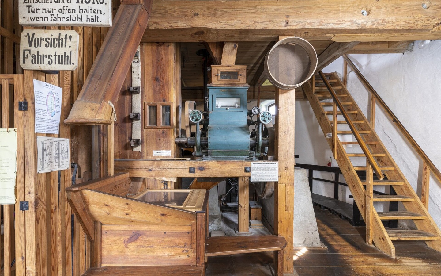 Holländerwindmühle Straupitz - in der Kornmühle, Foto: Gerd Nowak