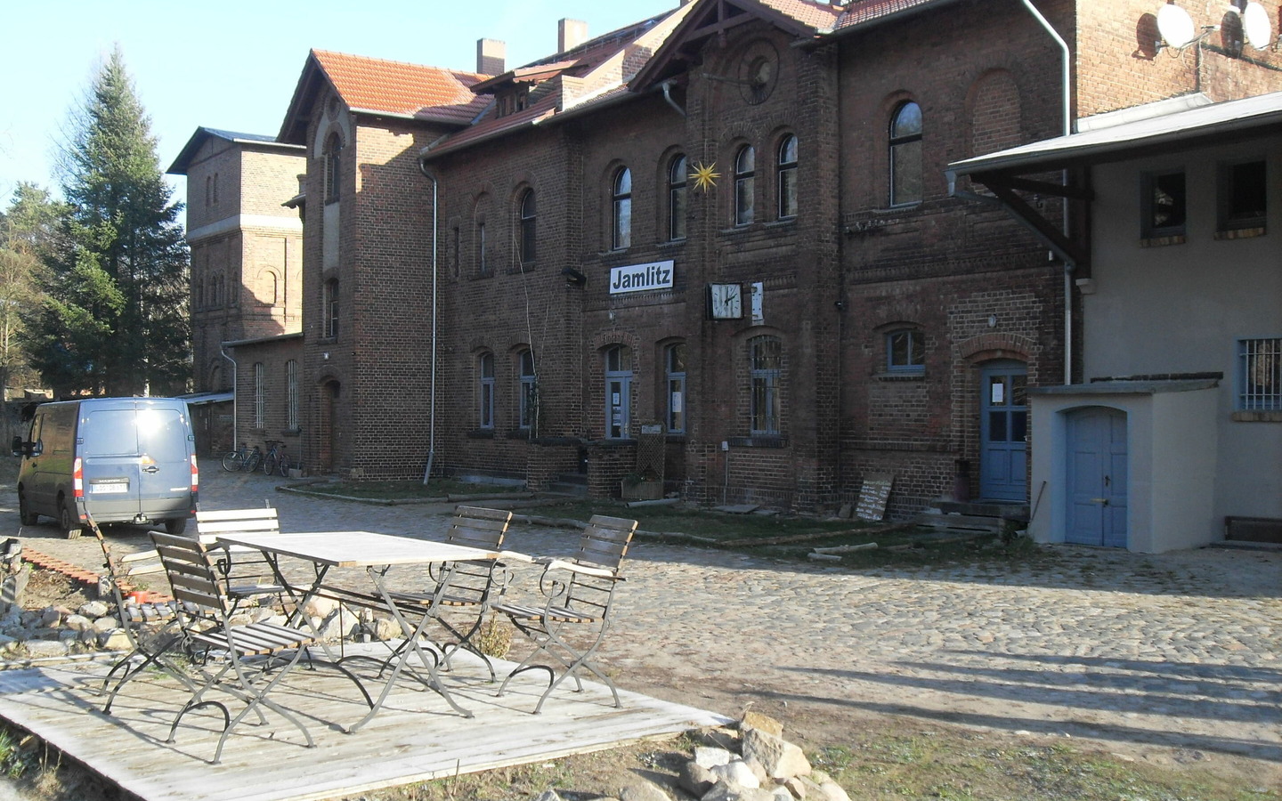Ehemaliges Bahnhofsgebäude, heutiges Justus Delbrück Haus, Foto: TEG