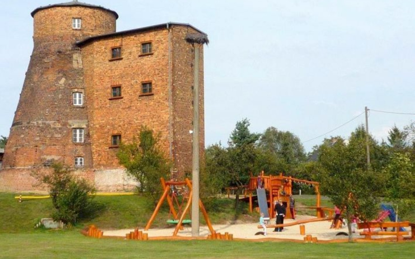 Spielplatz vor der Holländermühle