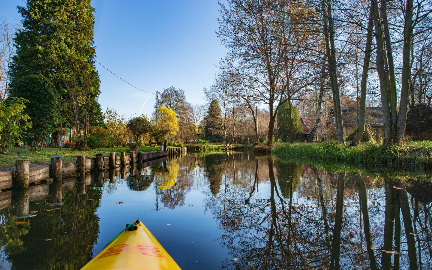 Kanutour im Herbst in Lübbenau, Foto: TMB Fotoarchiv/Steffen Lehmann